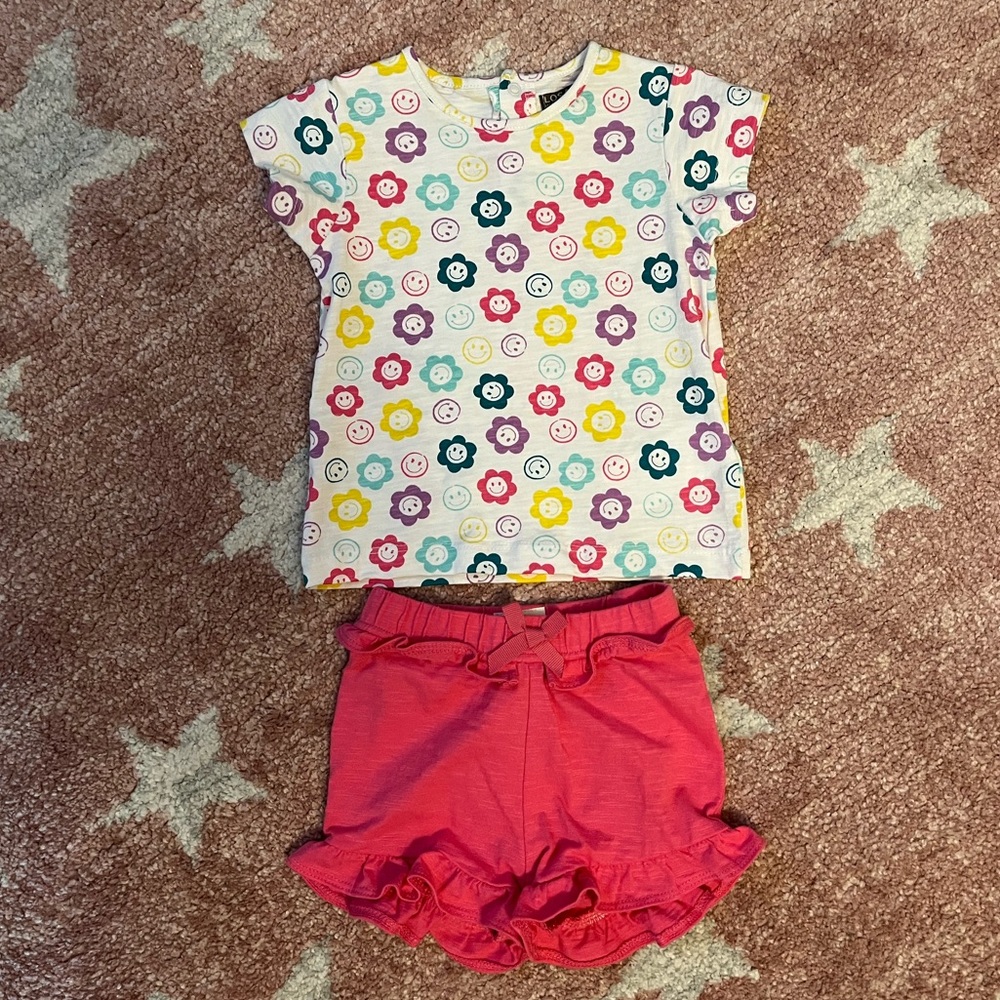 Losan short sleeve t-shirt and Hatley shorts, 9-12M